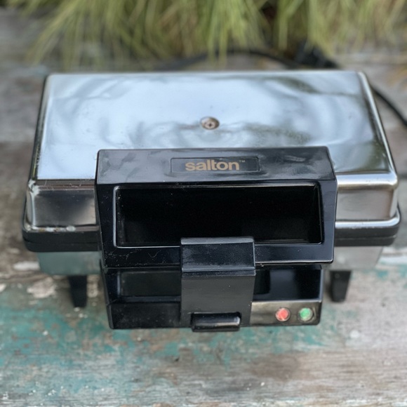 Salton Stainless Steel Sandwich Maker SA-5 - Picture 2 of 12